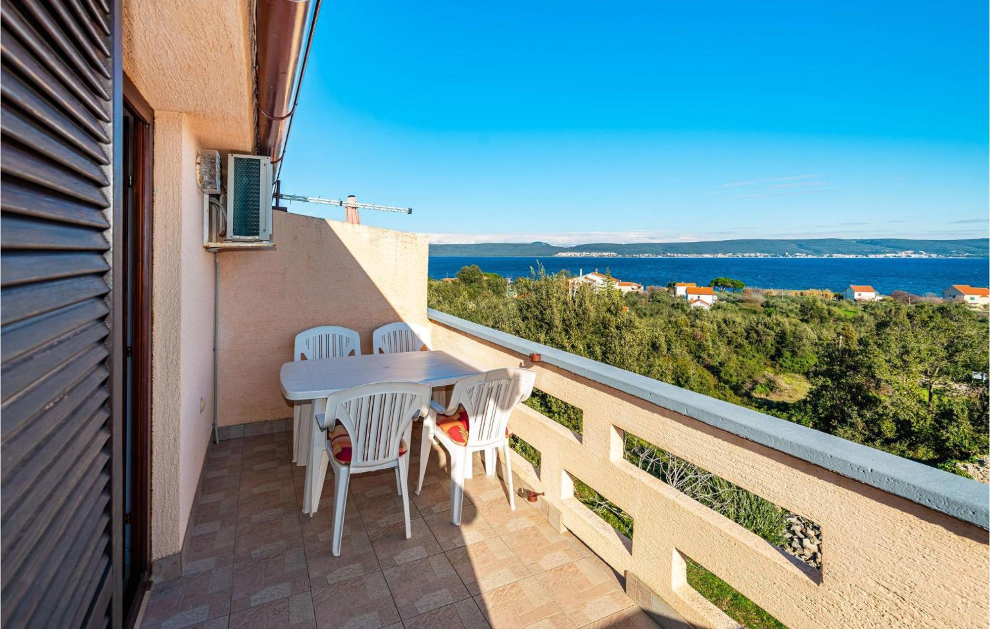 2 Bedroom Amazing Apartment In Nevidane Exterior photo